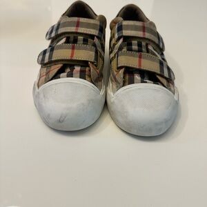 BURBERRY VELCRO SNEAKERS